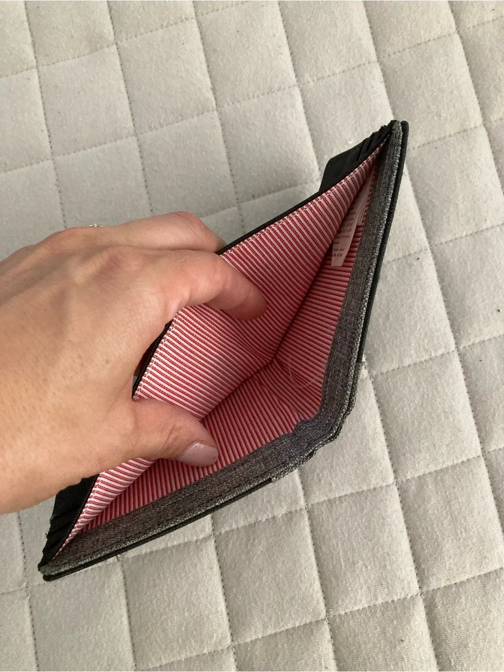 Herschel Supply Company compact bi